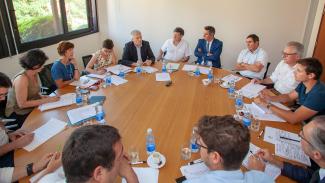 on peut voir une solutions recherchées autour de l'eau