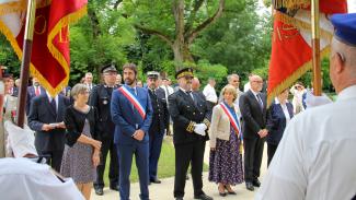 ceremonie appel 18 juin 2020 On peut voir plusieurs personnes importante pour la cérémonie du 18 Juin 2020