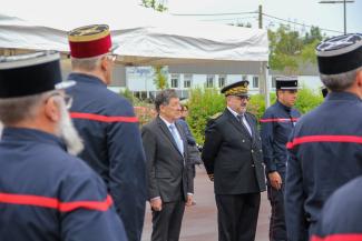 journeé nationale pompiers 2020 On peut voir plusieur pompier dans leur tenus pour la journée nationale du pompier