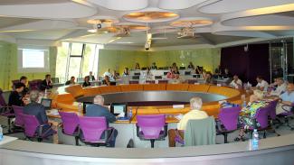 réunion syndicats des eaux On peut voir une réunion dans le conseil départemental du Tarn-et-Garonne des syndicats des eaux