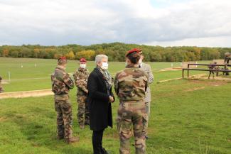 Geneviève Darrieussecq, ministre déléguée au près de la ministre des armées, en visite du Centre de Formation Initiale des Militaires du rang
