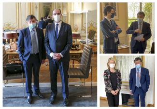 L'ancien président Nous pouvons voir l'ancien président du conseil départemental avec plusieurs personnalités
