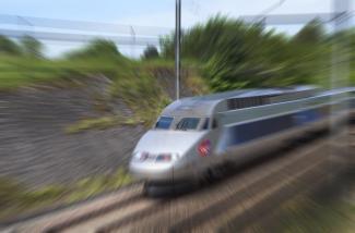 Grand Projet ferroviaire du Sud-Ouest de la LGV (2032) Image d'un TGV en circulation