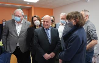 Michel Weill lors d'une visite de la maison Fermat à Beaumont-de-Lomagne Michel Weill entouré de Jean-Luc Deprince, Sylvia Pinel, Chantal Mauchet et de nombreuses personnalités lors de la visite de la maison Fermat
