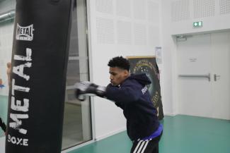 Théo Ticout, boxeur en équipe de France	 Le jeune boxeur Théo Ticout, lors d'une séance d'entraînement