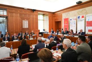 Réunion LGV à la préfecture d'Occitanie et de Haute-Garonne De nombreux élus dont Michel Weill et membres du projets LGV lors de la réunion à la préfecture de Haute-Garonne