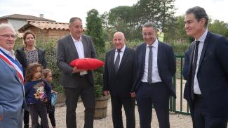 Des jardins partagés inaugurés à Corbarieu Messieurs les sénateurs, Monsieur le Président et d'autres personnalités lors de l'inauguration des jardins partagés à Corbarieu