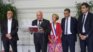 Un nouveau complexe sportif et des jardins partagés inaugurés à Corbarieu Le discours de Michel Weill en compagnie de messieurs les Sénateurs, Patrice Garrigues et Mme le Maire de Corbarieu devant les Corbariens