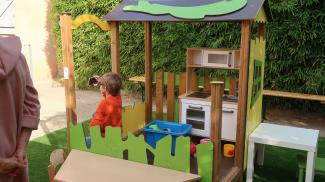 La Maison des Assistantes Maternelles de Bioule ouvre ses portes Une dinette pour enfants