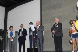 Une triple inauguration à Montbartier : le nouveau complexe dédié au tennis, l'espace santé, et les travaux réalisés dans le groupe scolaire. Le discours de Michel Weill en compagnie de plusieurs élus lors de la triple inauguration à Montbartier