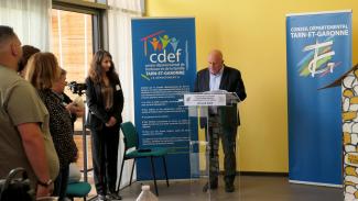 Première journée portes ouvertes au CDEF Discours de Michel Weill lors de la première journée portes ouvertes au CDEF