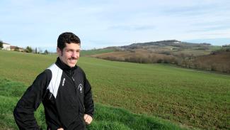 Gabriel Noutary pose devant l'objectif 