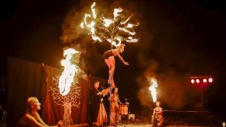 Fête de la musique 2023 danseur sur flamme