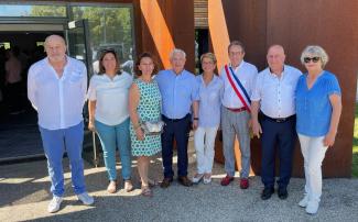 Les conseillers départementaux lors du rassemblement de soutien au maire de Montjoi De gauche à droite : Jean-Michel Baylet, Anne Ius, Catherine Bourdoncle, José Gonzalez, Christiane Le Corre, Christian Eurgal, Michel Weill, Marie-Claude Négre