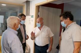 Le président du Conseil départemental et le vice-président supervisent le Plan canicule à l' Ehpad de Lafrançaise Photo d'une discussion à l'EHPAH de Lafrançaise avec M.Le Président et M.Le vice-président