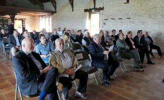 Inauguration des aménagements écologiques à Montalzat La salle remplit lors de l'inauguration des aménagements écologiques à Montalzat