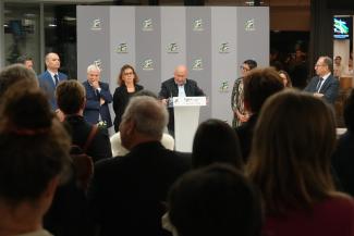 Soirée d’accueil des internes en médecine au Conseil Départemental de Tarn-et-Garonne Le président qui parle devant les internes en médecine
