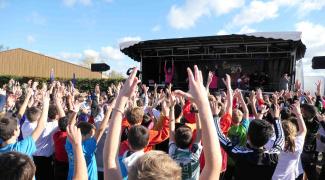 Un Cross Départemental UNSS sur la Base de Loisirs du Tarn et de la Garonne La journée s'est achevée par un concert en plein air