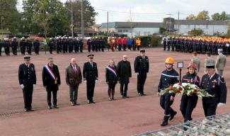 La Sainte-Barbe Départementale Michel Weill en compagnie de Valerie Rabault, Pierre-Antoine Lévi, Vincent Roberti, Marine Hamelet, Patrice Garrigues et de deux colonels pompiers
