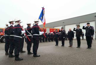 La Sainte-Barbe marque la transition au CSP de Castelsarrasin-Moissac Michel Weill au Centre de d'Incendie et de Secours de Castelsarrasin - Moissac, lors de la Sainte-Barbe