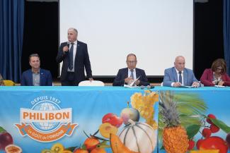 Assemblée Générale de la société Philibon Boyer 2024 De gauche à droite, deux hommes, Vincent Roberti, Michel Weill et Marie Castro, 𝐥'𝐀𝐆 𝐝𝐞 𝐥𝐚 société Philibon Boyer