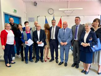 Inauguration de la nouvelle salle Shatta et Bouli SIMON à la cité scolaire François Mitterrand de Moissac Photos de plusieurs élus lors de l'inauguration de la nouvelle salle Shatta et Bouli Simon