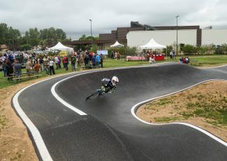 Aménagement routier et pumptrack à Nègrepelisse : sécurité et loisirs au cœur de la commune Aménagement routier et pumptrack à Nègrepelisse : sécurité et loisirs au cœur de la commune