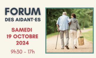 Des personnes agées qui marchent main dans la main