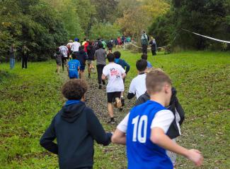 Retour sur le Cross de l’avenir : une journée sportive et éducative réussie Retour sur le Cross de l’avenir : une journée sportive et éducative réussie