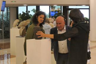 « Ouvrir la sculpture au plus grand nombre, sans jamais transiger sur l’exigence artistique : c’est ce que ce festival s’attache à faire depuis plus de vingt ans. » « Ouvrir la sculpture au plus grand nombre, sans jamais transiger sur l’exigence artistique : c’est ce que ce festival s’attache à faire depuis plus de vingt ans. »