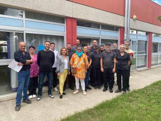 rentrée des classes 2025 cathie bourdoncle avec le personnel d'un collège