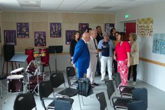 rentrée des classes 2025 les élus dans une classe de musique